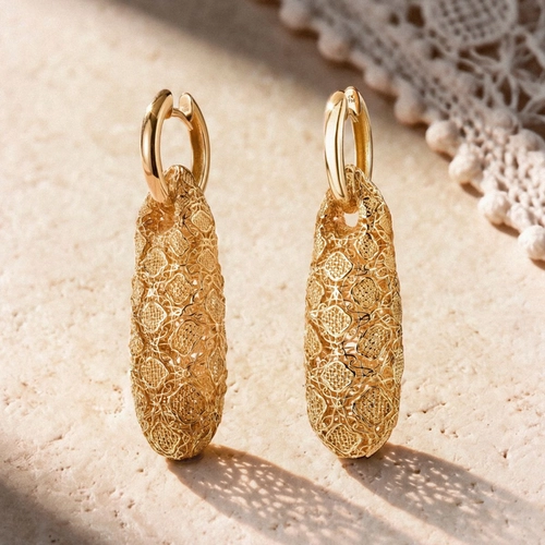 Brinco Tramê pingente bombê em ouro 18k renda Filigrana Artesanal