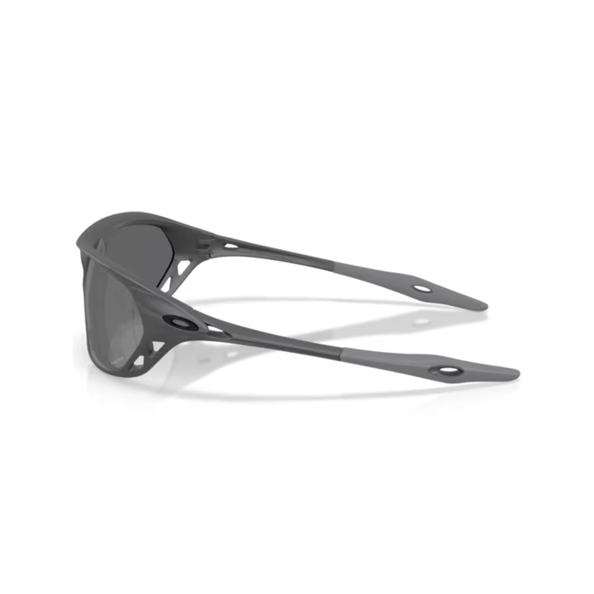 Óculos de Sol Oakley 0OO9537L 95370261 Acetato Cinza Escuro Fosco com lentes na cor Preto Prizm 3