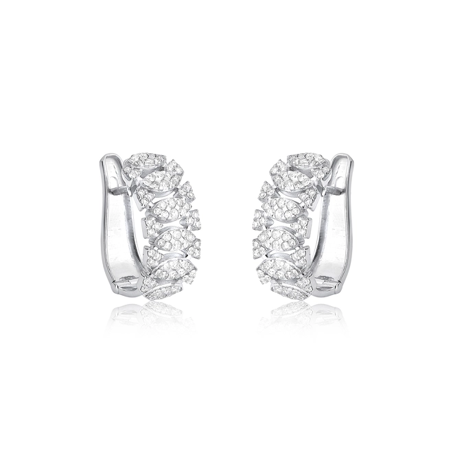 Brinco meia argola click em ouro branco 18k com 76pts de Diamantes 1